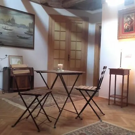 Via Atheneo Boutique * Бухарест