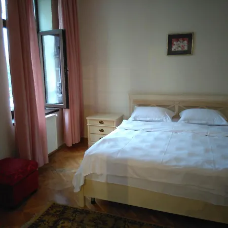 Bed & Breakfast Via Atheneo Boutique Bucharest